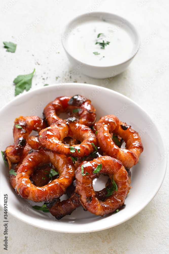 Bacon wrapped onion rings Bacon wrapped onion rings