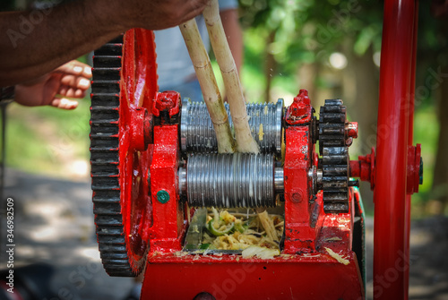 Kubanische Zuckerrohr Saft Presse