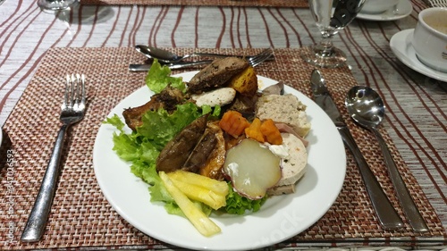 grilled chicken breast with vegetables