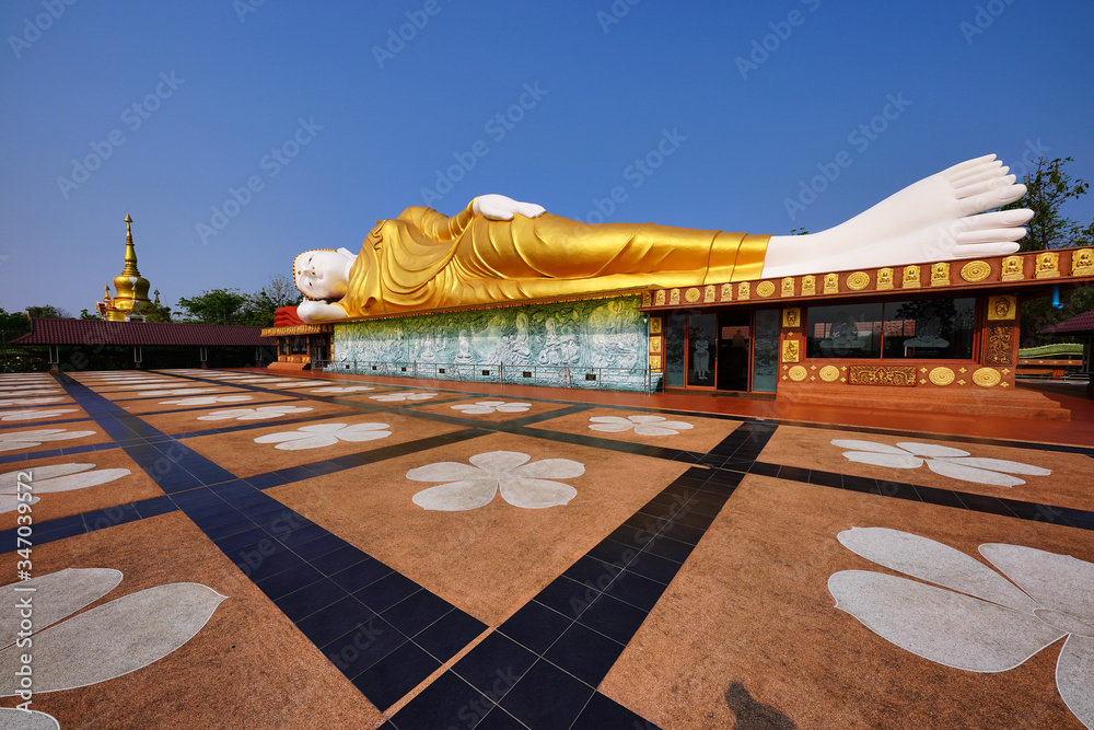 Ταπετσαρία Wat Pa Kittiya Nuson a famous temple in Phu Wiang District, Khon Kaen, Thailand