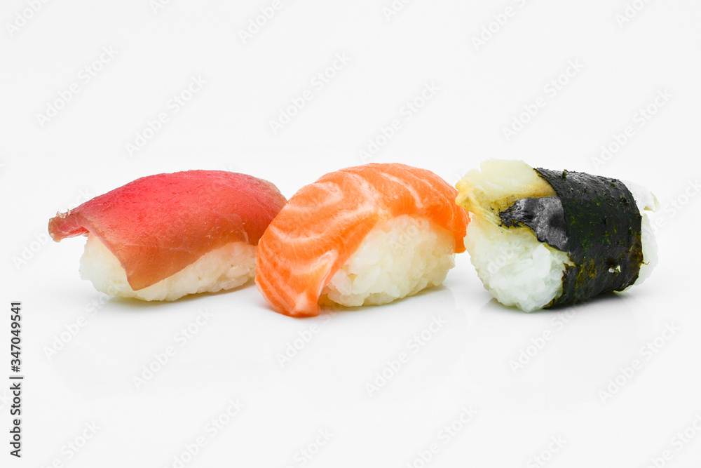 salmon sushi with white background, sushi of raw tuna/sushi tuna on white background salmon sushi with white background, sushi of raw tuna/sushi tuna on white background