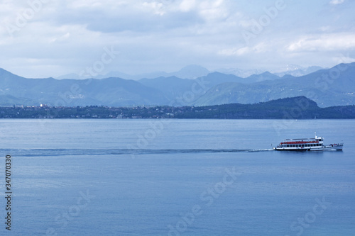 Traghetto sul lago di Garda