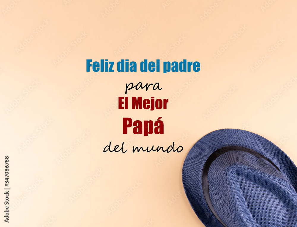 © kharoll Mendoza - Feliz dia del padre, en papel de color amarillo y sombrero de color azul. © kharoll Mendoza - Feliz dia del padre, en papel de color amarillo y sombrero de color azul.