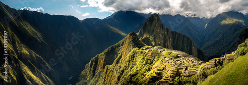 Bild auf Leinwand majestic wide angle panorama of machu micchu ruins with no people