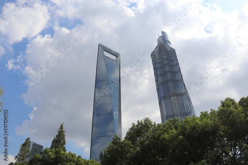 Tours Jin Mao et Centre mondial des finances à Shanghai, Chine photo