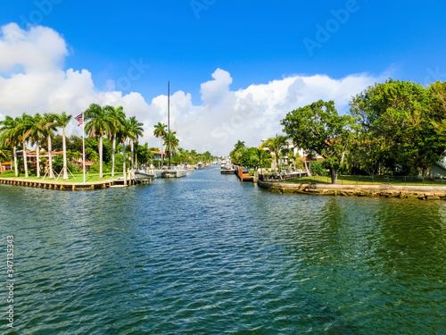 Luxury mansion in exclusive part of Fort Lauderdale