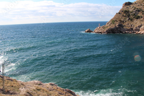 sea and rocks