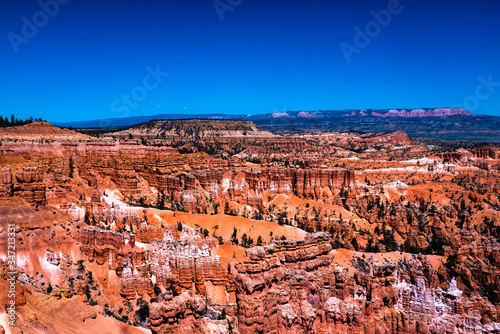 Bryce canyon red sandstone and hoodoos