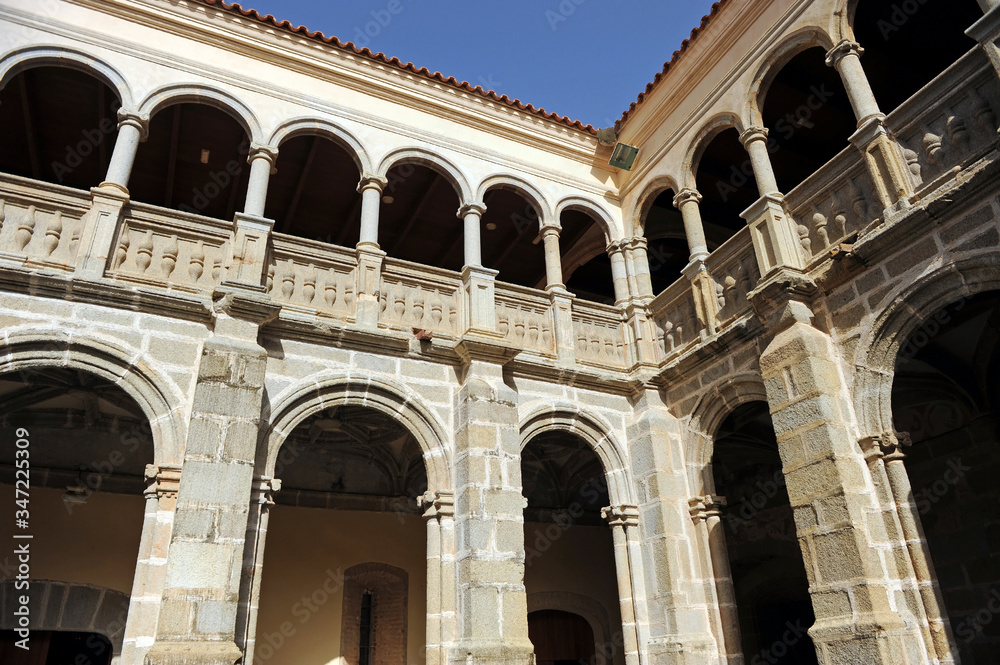 Convent of Santiago (Conventual Santiaguista) Renaissance cloister in Calera de Leon, Badajoz province, Spain 