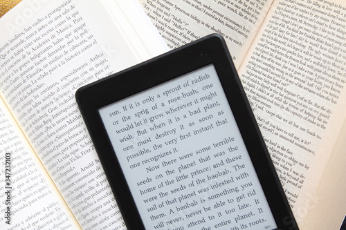 e book reader photo