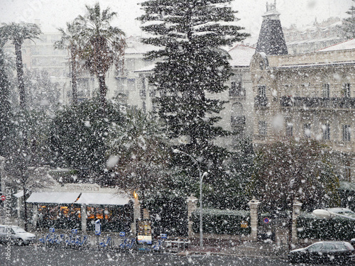 TEMPETE DE NEIGE EN VILLE