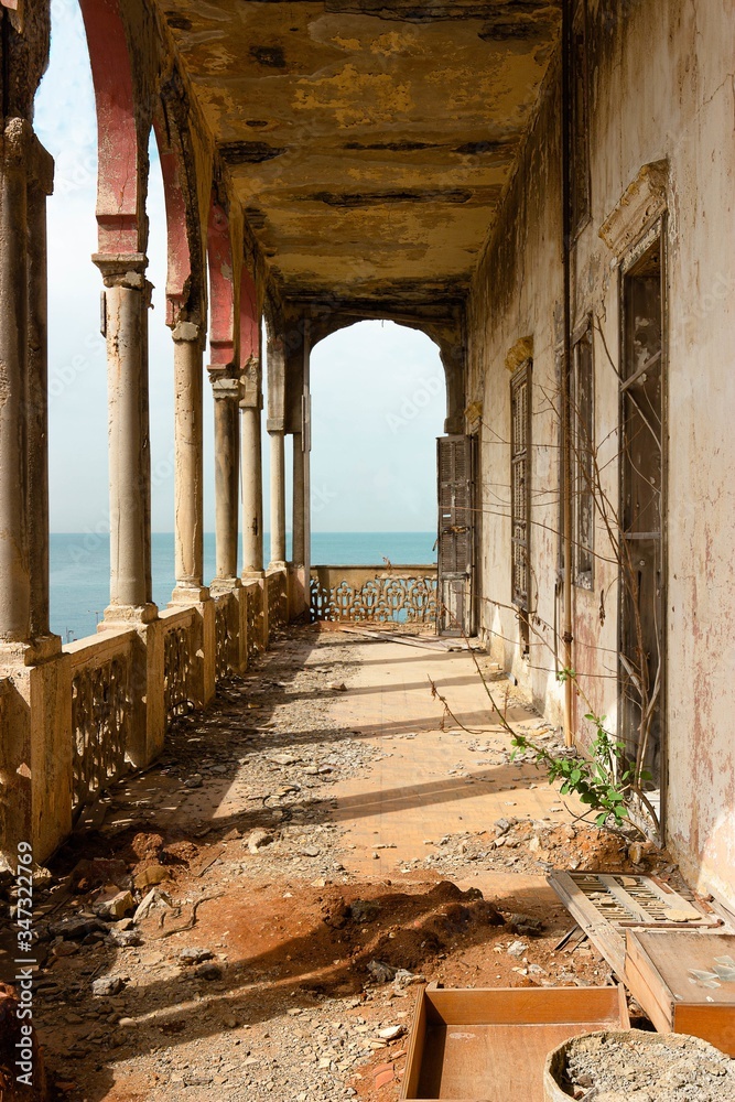 Fototapeta premium Abandoned Mansion Lebanon