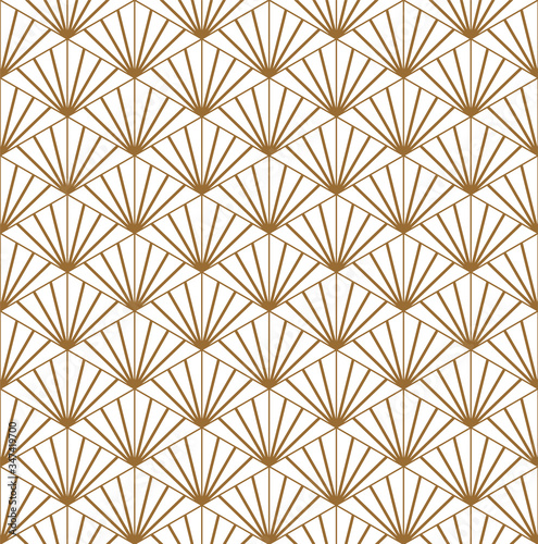 Seamless japanese pattern shoji kumiko in golden.