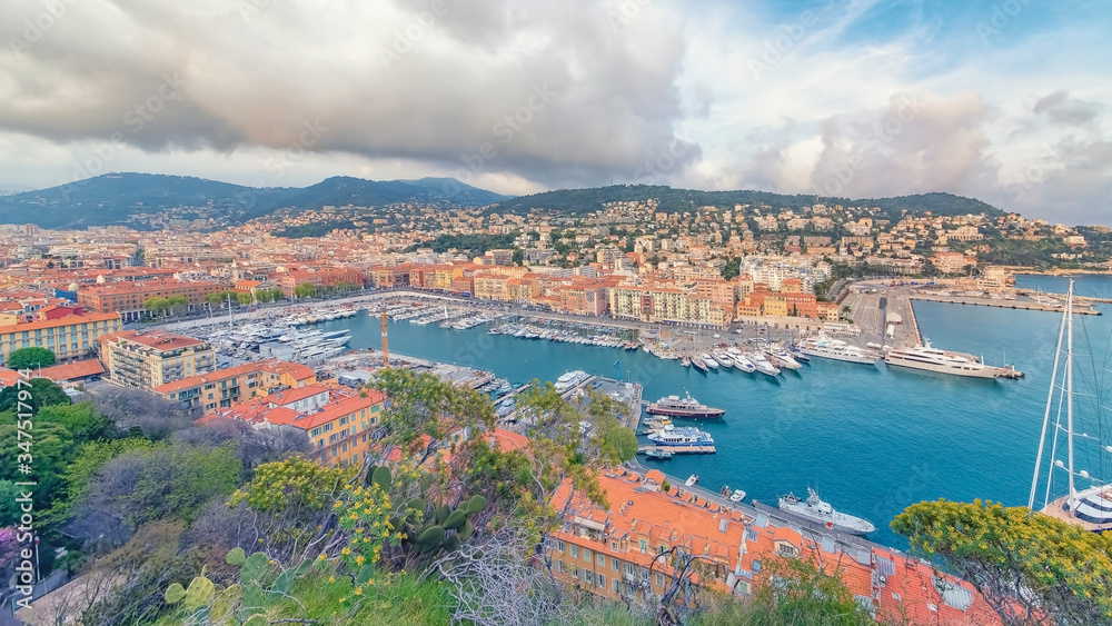 Fototapeta premium City of Nice in the French Riviera