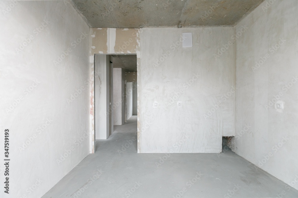 Obraz premium interior of the apartment without decoration in gray colors