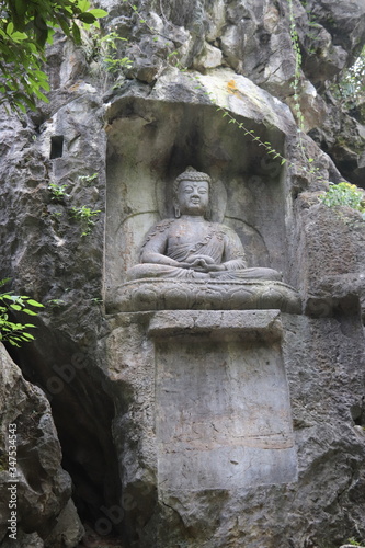 Sculpture bouddhiste du temple de Lingyin à Hangzhou, Chine