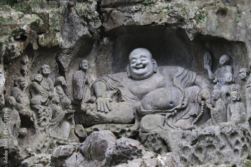 Bouddha rieur du temple de Lingyin à Hangzhou, Chine photo
