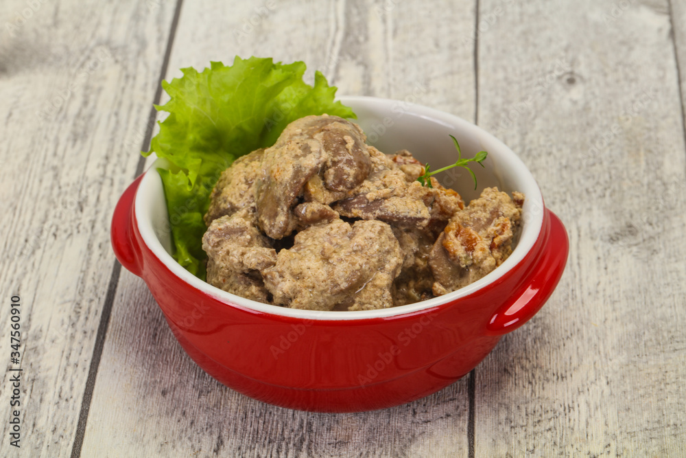 Chicken liver with cream and dry tomatoes Chicken liver with cream and dry tomatoes