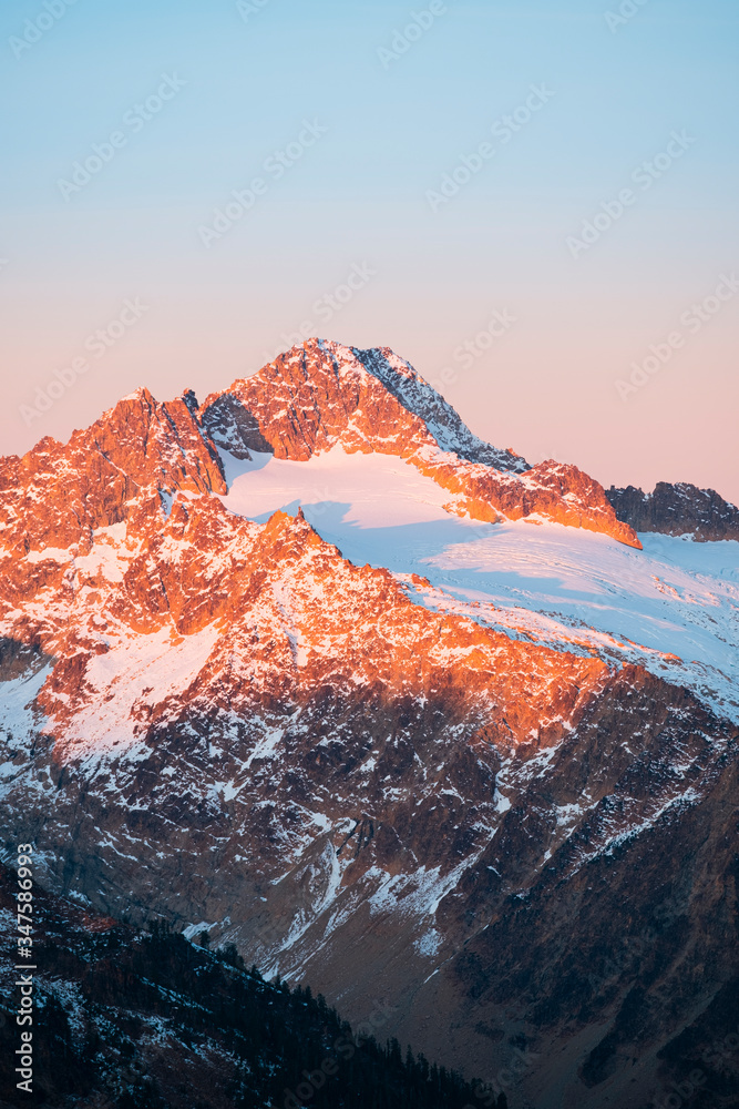Mountain top in the North Cascades of Washington at sunrise