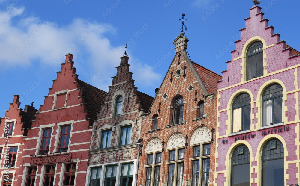 houses in bruges belgium