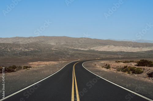 road un the desert 