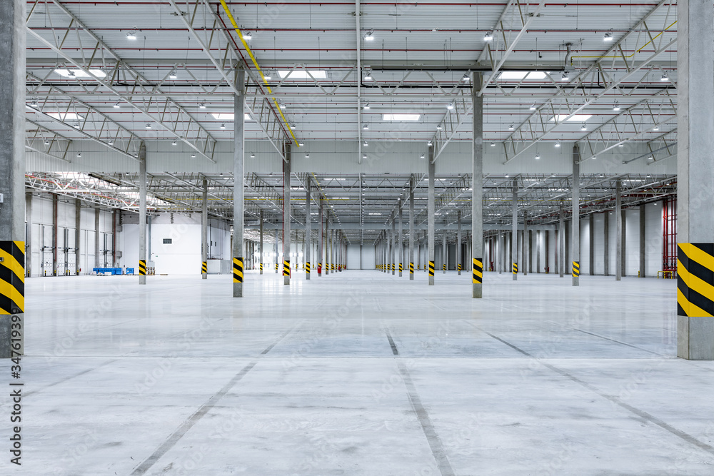 Wide shot of industrial hall empty and clean