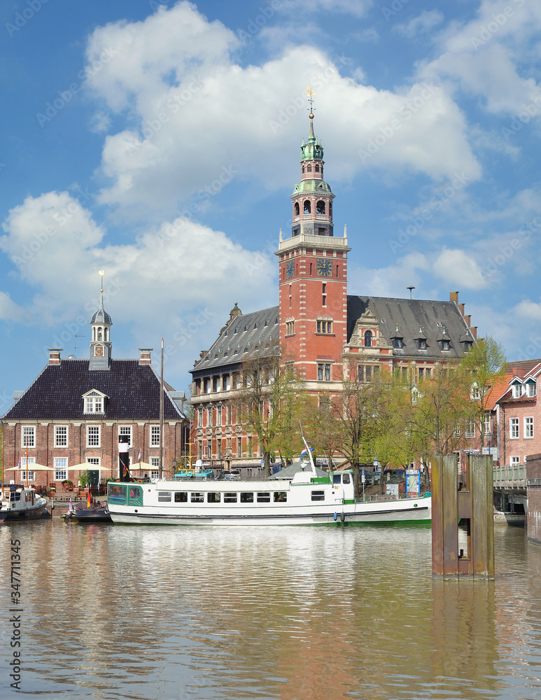 Leer mit Rathaus und Alter Waage,Ostfriesland,Niedersachsen,Deutschland