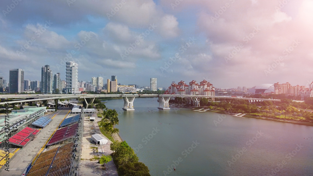 Naklejka premium Singapore aerial skyline from city ferrys wheel