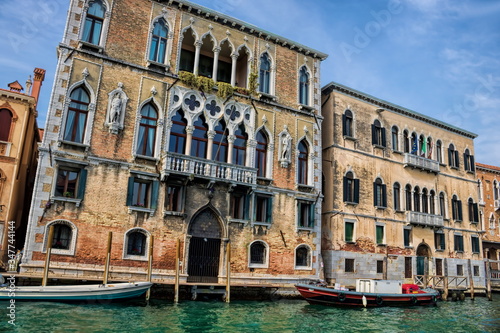 venedig  italien - palazzo loredan dellaambasciatore