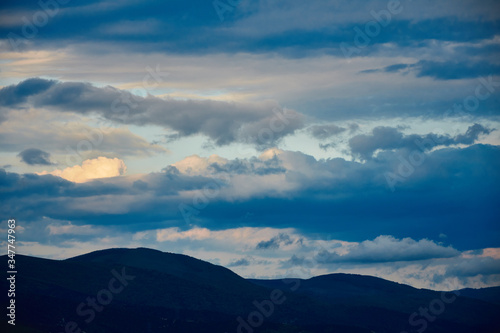 clouds over the mountains © Roman Fomin