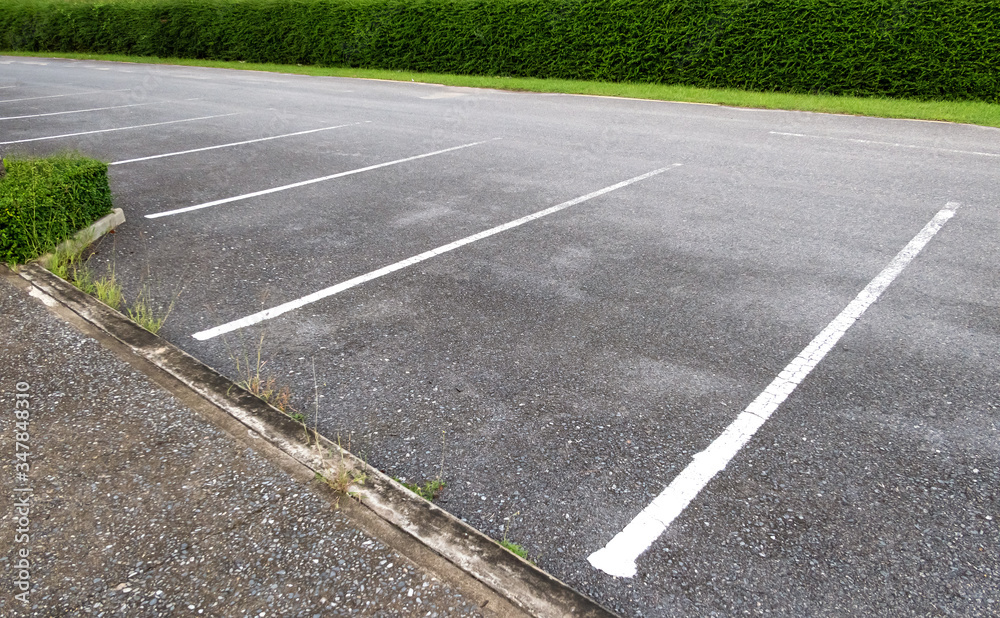 Naklejka premium Empty parking lot in outdoor area.