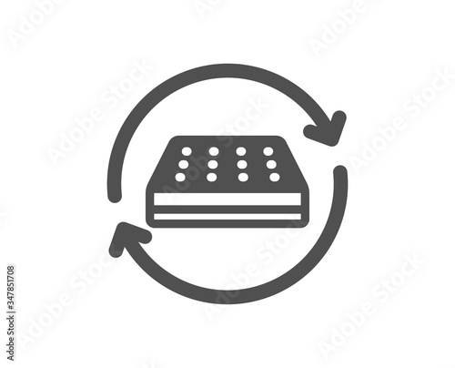 Two sided mattress icon. Change side of orthopedic pad sign. Breathable sleep bed symbol. Classic flat style. Quality design element. Simple mattress icon. Vector