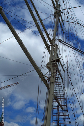 Hamburger Hafen, Überseebrücke Takelage Seegelschiff