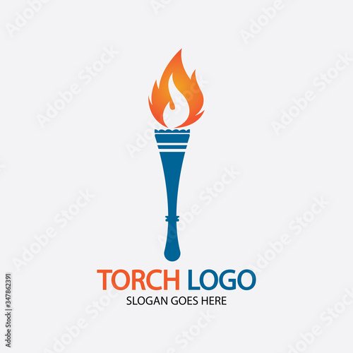Torch vector icon illustration design template © Sunar