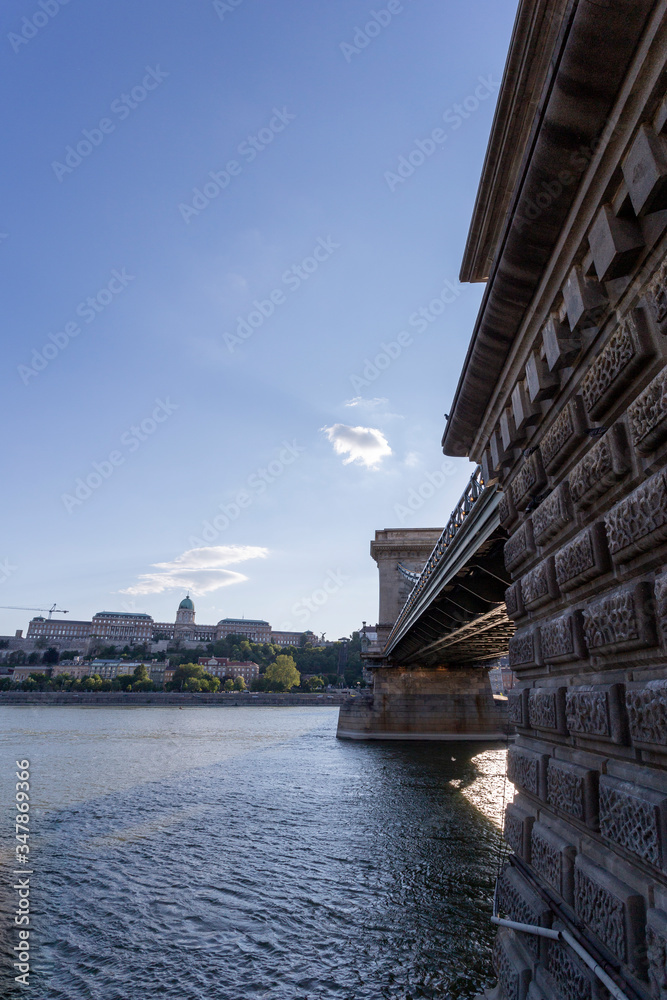 Fototapeta premium The famous Chain bridge in Budapest on a sunny afternoon.
