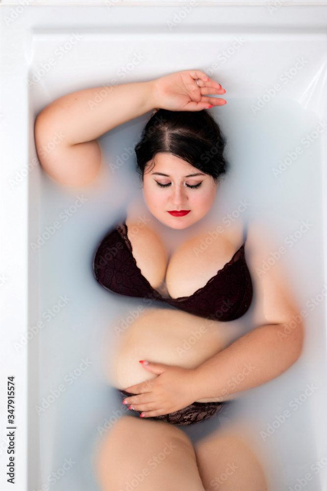 Naklejka premium woman in sensual lingerie