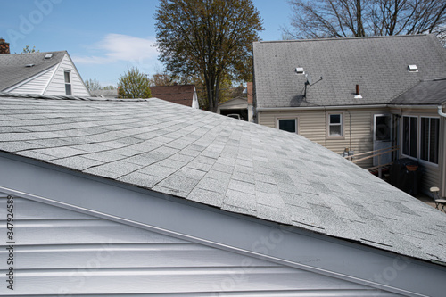 Foto roof has been repaired and shingles have been replaced