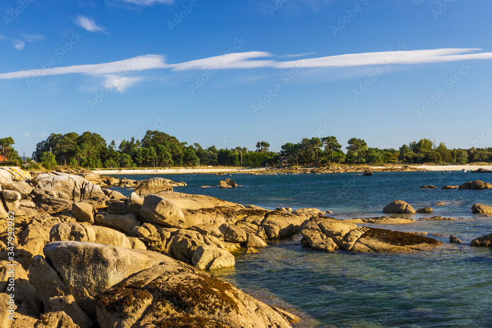 Rocky shore in the afternoom
