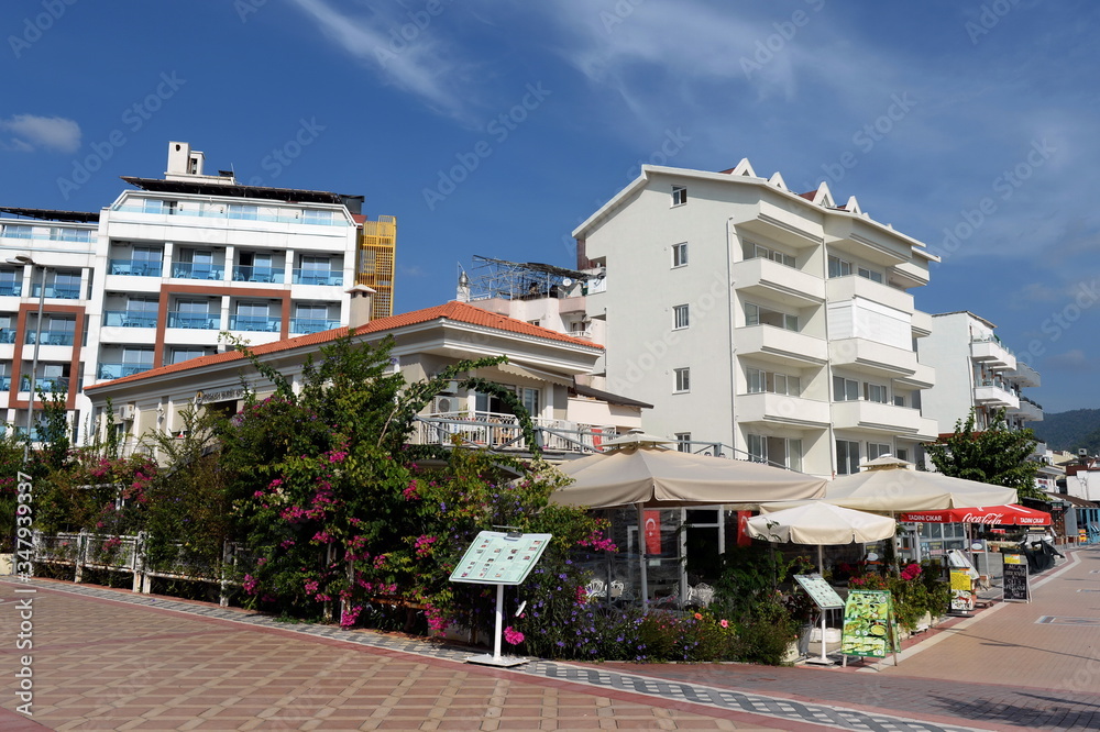 Φωτογραφία Modern hotels on the waterfront of the sea city of Marmaris