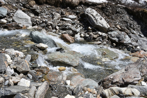 Bach, Gebirgsbach, rauschen, wild, ungestüm, schäumen, fließen, Wasser, Nationalpark, Hohe Tauern, Großglockner, Österreich, Köndnitztal, Ködnitzbach, Kucknerhaus, Lucknerhütte, Jörglalm, Steine, Bach photo