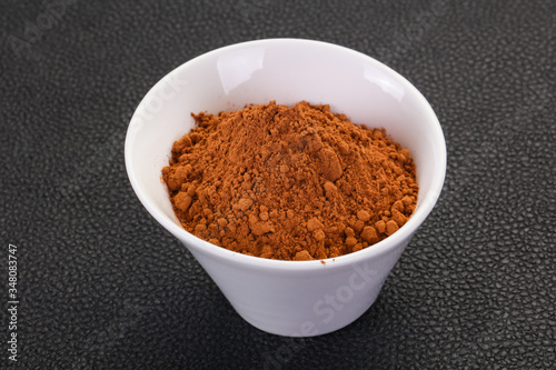 Cocoa powder in the bowl