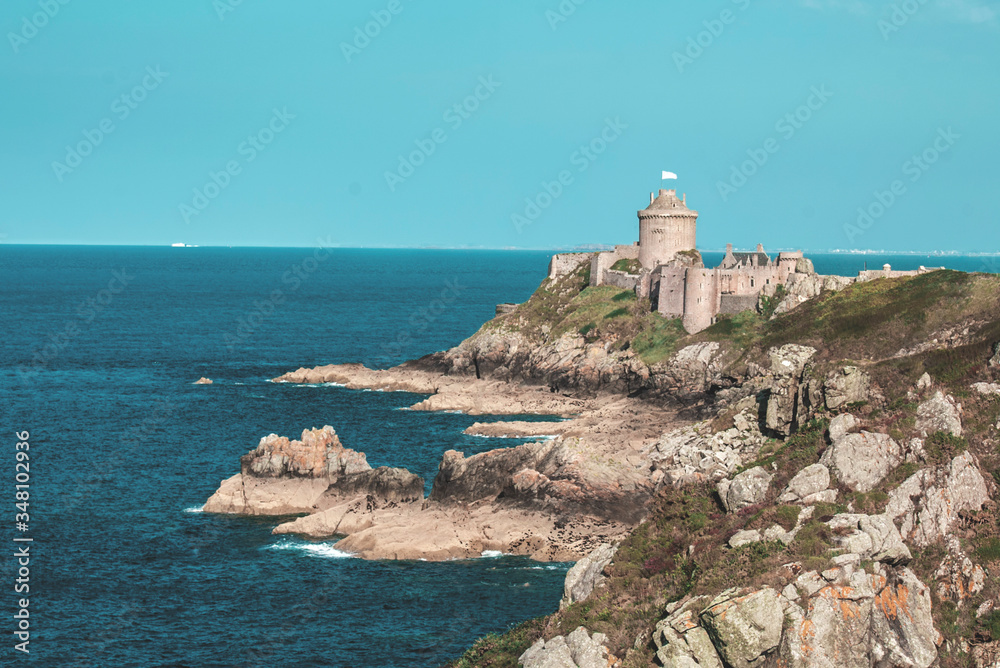 Paysage mer - Chateau Fort Lalatte - Côte Bretagne