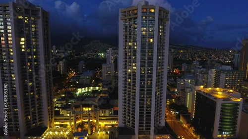 Wallpaper Mural Waikiki Beach Honolulu Oahu Hawaii Drone Video Torontodigital.ca