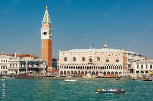 VENICE/ITALY 27TH SEPTEMBER 2006 Water taxis and buses in front of San Marco Square