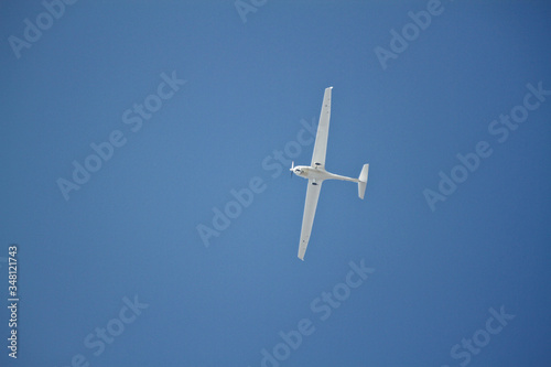 Sailplane flying in a curve
