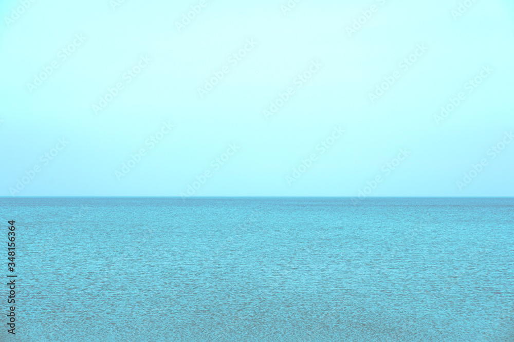 Calm sea and horizon background material. 穏やかな海と水平線の背景素材 Calm sea and horizon background material. 穏やかな海と水平線の背景素材