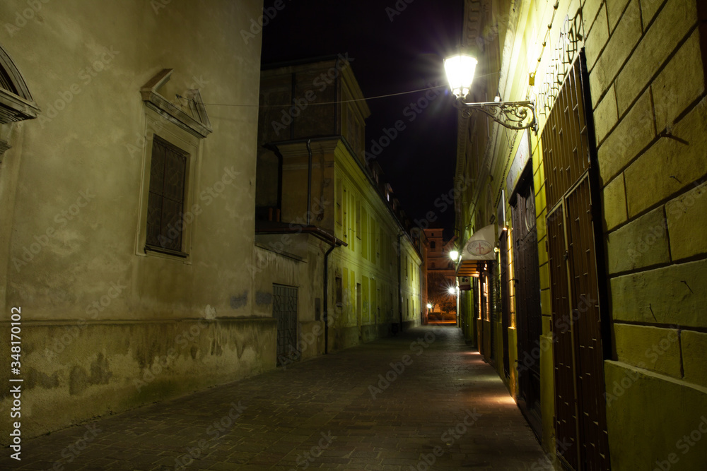 Fototapeta Dark city street in the night