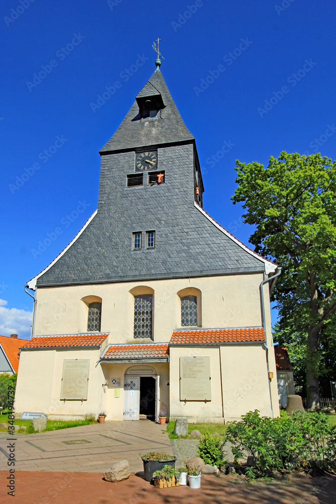 Hitzacker: Klassizistische St.-Johanniskirche (17. Jh., Niedersachsen)