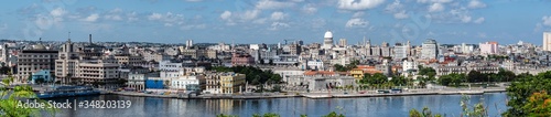 Fototapeta Naklejka Na Ścianę i Meble -  Streets of Havana 