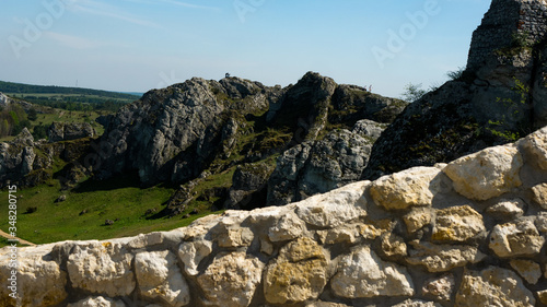 Ruins of the castle in Olsztyn. Free space for an inscription © Bernadeta